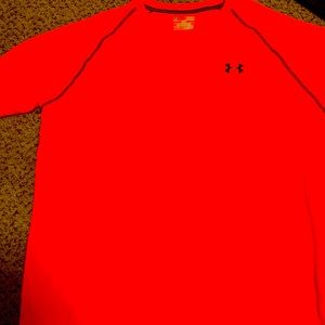 Orange dri fit under Armour xL t shirt